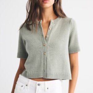 A&F Short-Sleeve Crew Cardigan - Frostly Olive Size: Small NWT